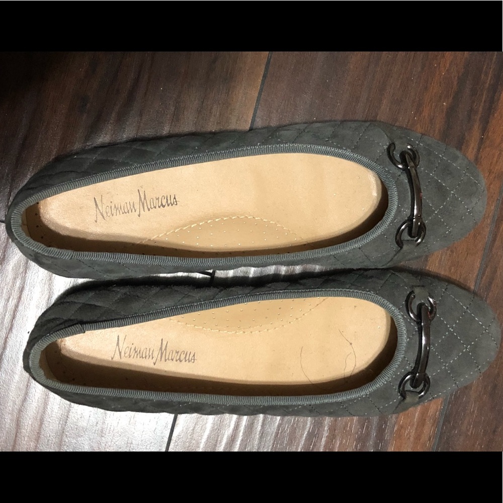 Gray quilted ballerina flats